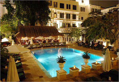 Uszoda, Hotel Metropole, Hanoi